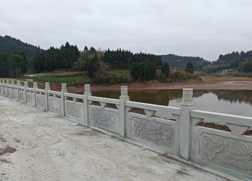青石栏杆图